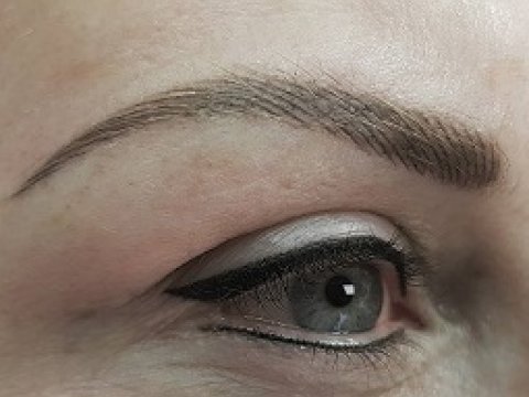 Brows, top & bottom eyeliner